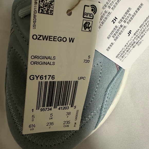 Adidas Women's ozweego Light Blue and Pink Sneakers size 6.5 - Picture 3 of 16